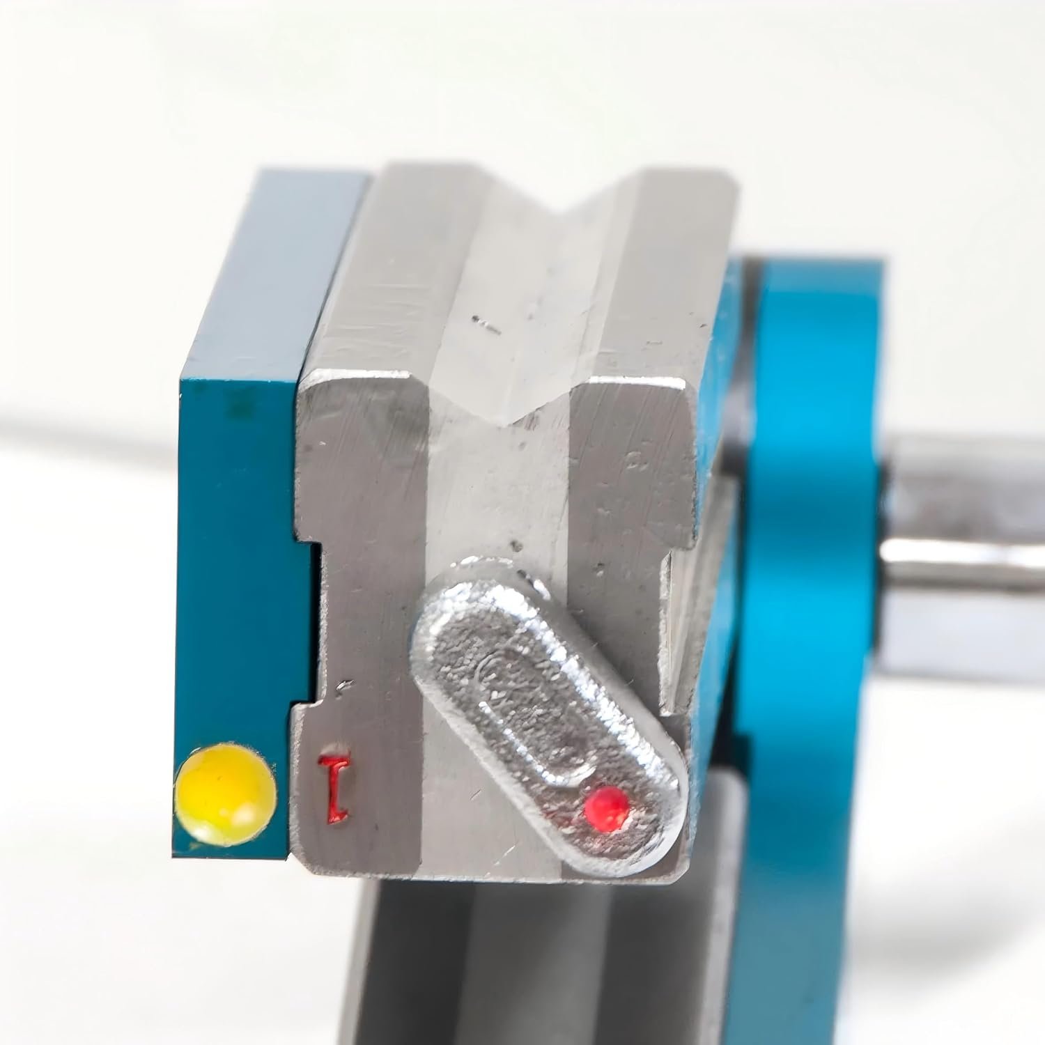 Strong Hand Tools Adjust-O, Magnetic Angle Square, Adjustable 30° – 275°, Two On/Off Switches, Machined Flat Surfaces, V-Groove Surface for Round/Square Tubing, MAV120 - Image 6