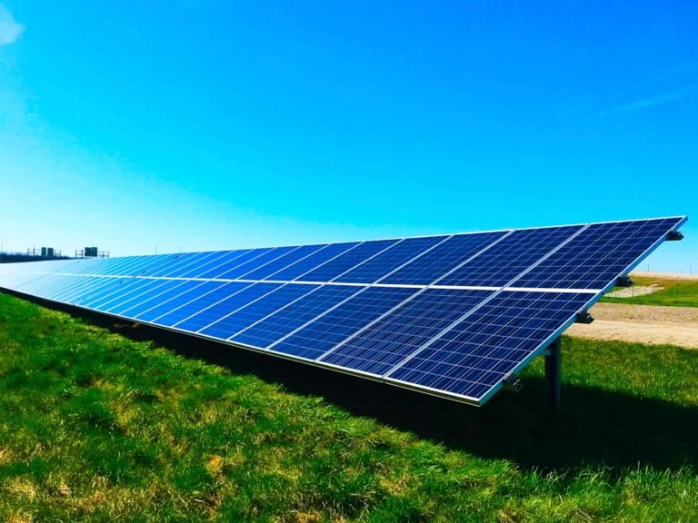 How Solar Energy Can Help During Power Outages